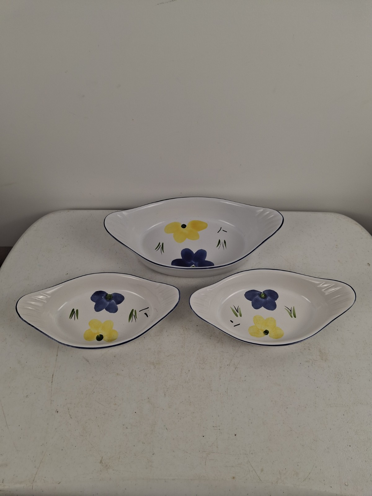 Nice Oven #149 casserole & #150 serving dishes hand painted Portugal