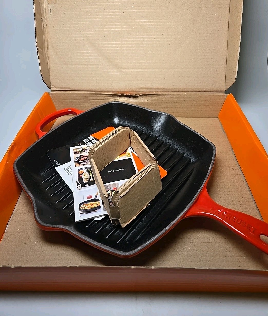 Le Creuset Enameled Cast Iron Signature Square Skillet Grill 10.25 in Cerise