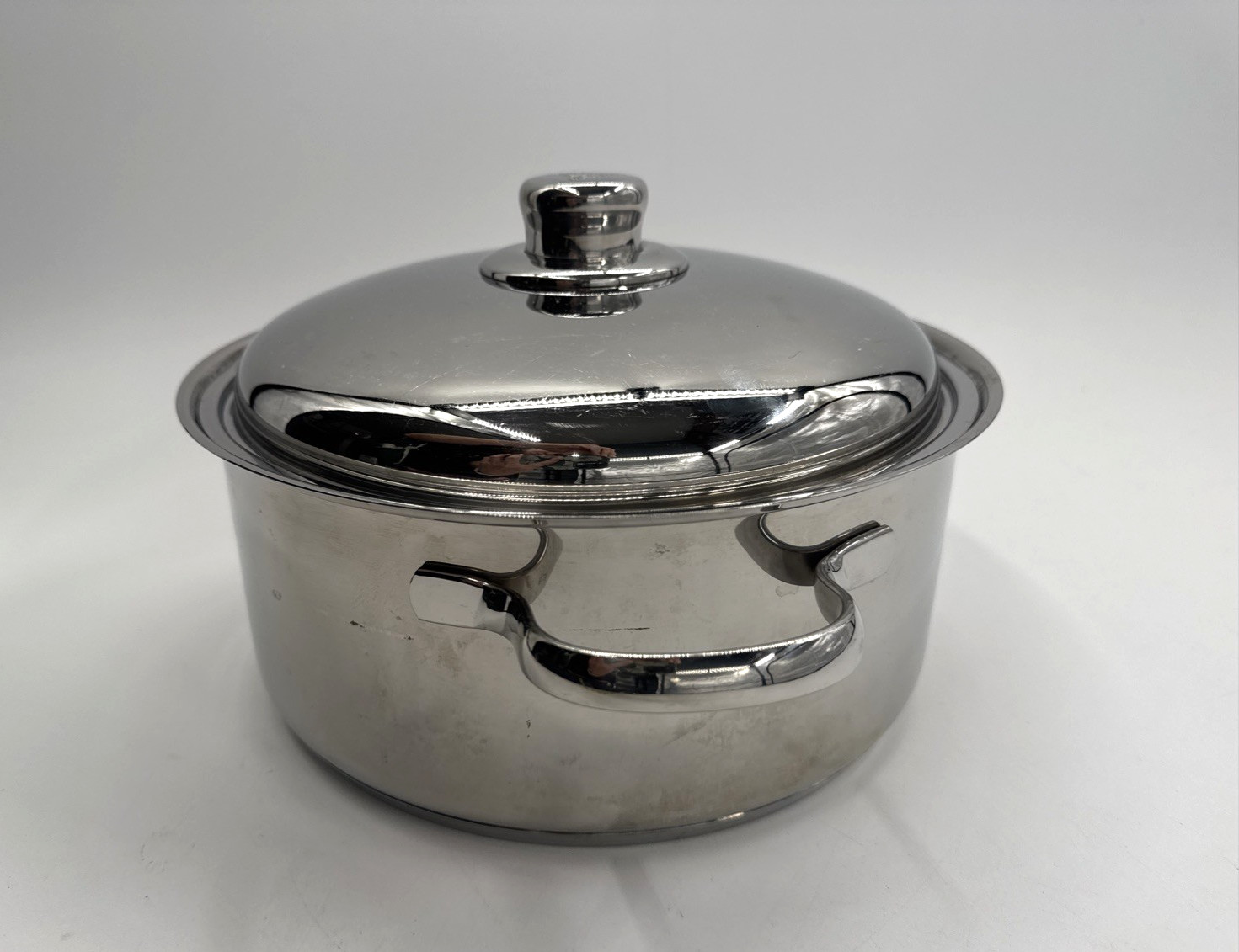 Magma Stock Pot with Lid Double Handle Magnetic Induction 18/10 Stainless Steel