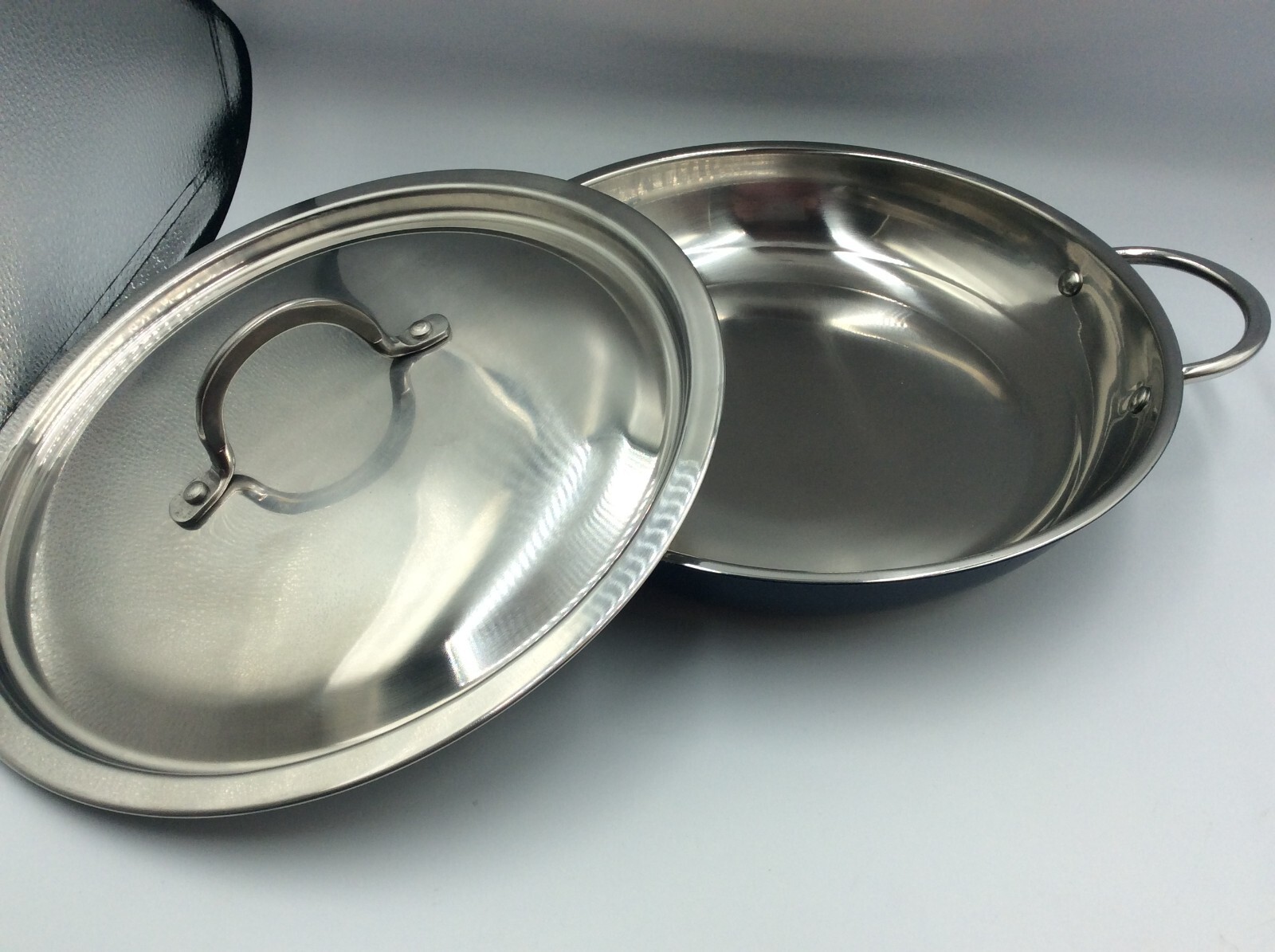 Bon Chef Classic Country French Collection Saute Pan, Cobalt Blue, 11.25” x 2 “