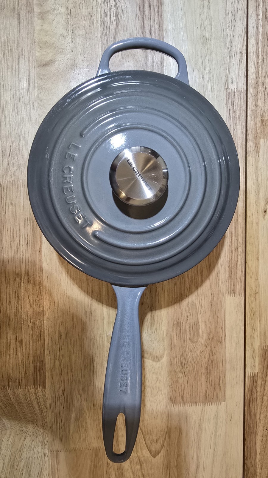 Le Creuset Signature Enameled Cast Iron Saucepan 2 1/4 Qt. Oyster #18