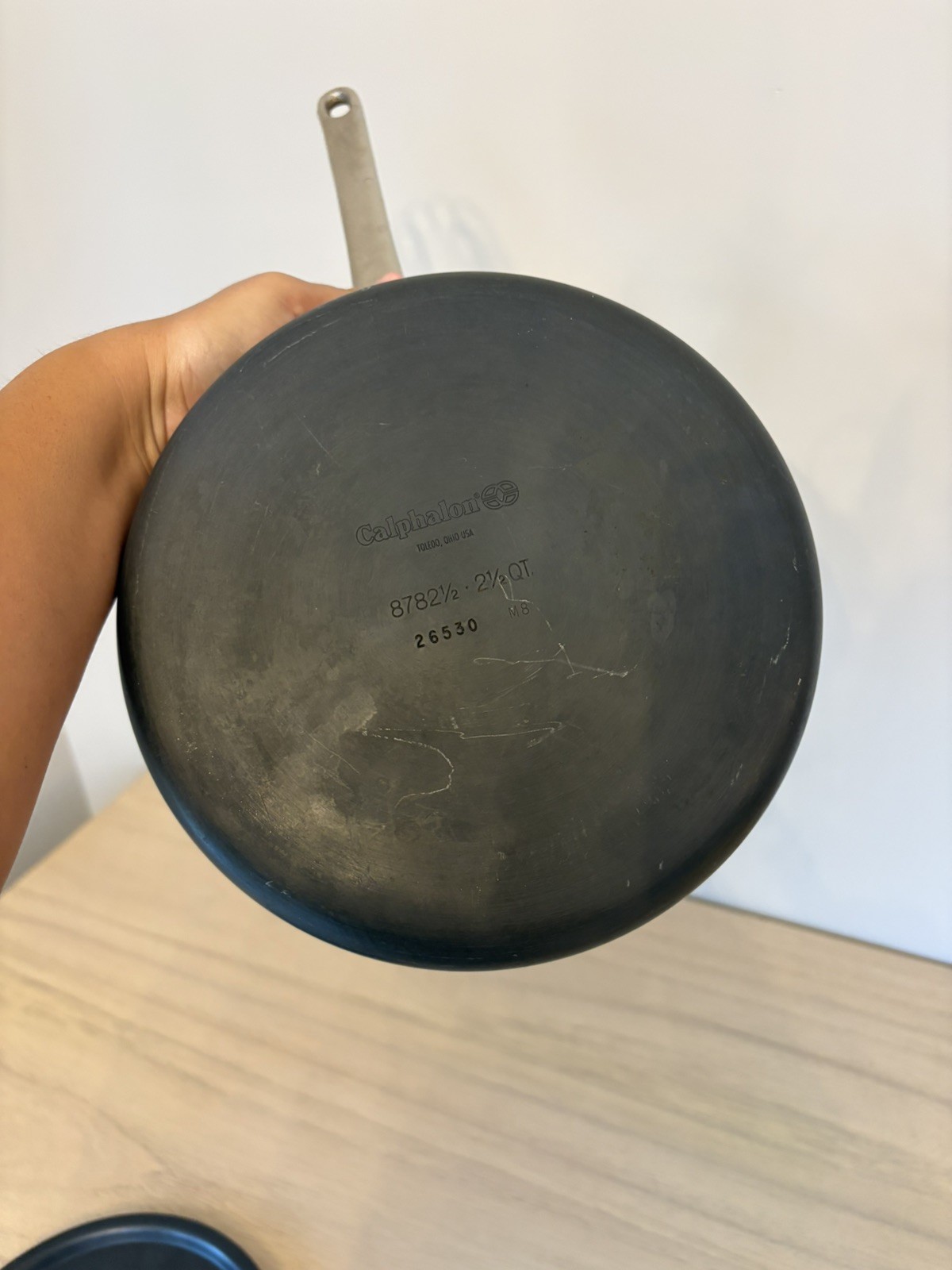 Calphalon Commercial 2.5 Quart Pot Aluminum Hard Anodized with Lid Vintage