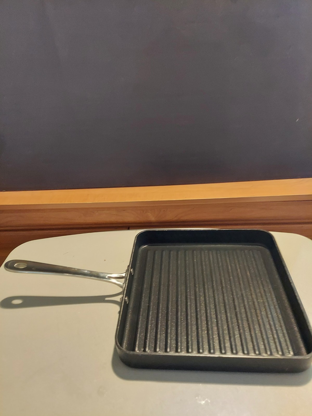 ￼All-Clad Nonstick Griddle 11×11 Inch Oven Broiler Safe 500F