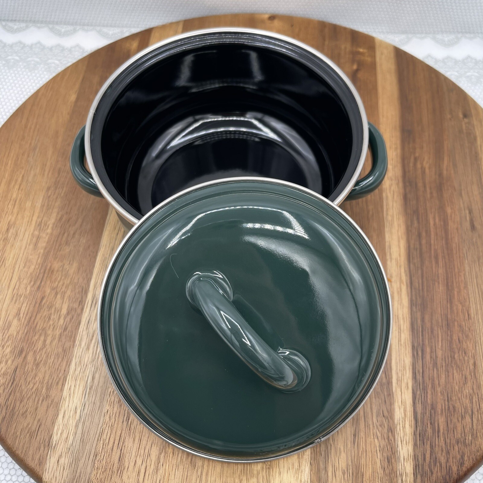 Megaware Green Enamelware Cooking Pot .5 qt w/Lid made in Spain Forest green