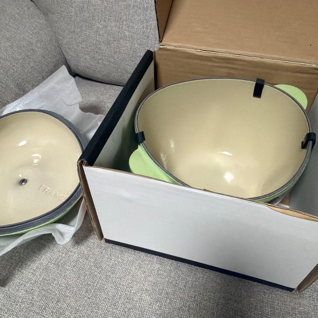 Le Creuset Apple Shape Casserole Cocotte 18cm 7″ 2.25qt Kiwi Green Stoneware