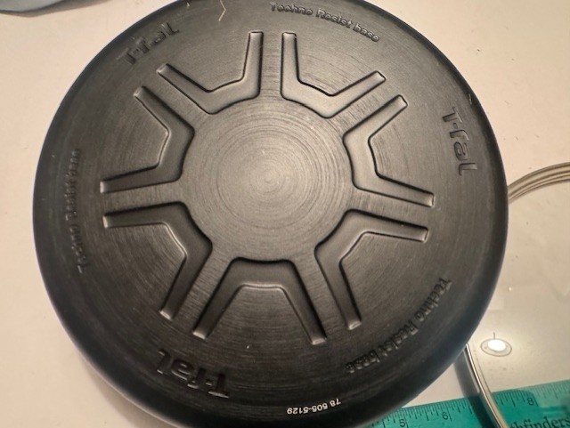 NEW T-FAL ULTIMATE Hard Anodized TITANIUM NON STICK THERMO SPOT 3.5 QT SAUTE PAN