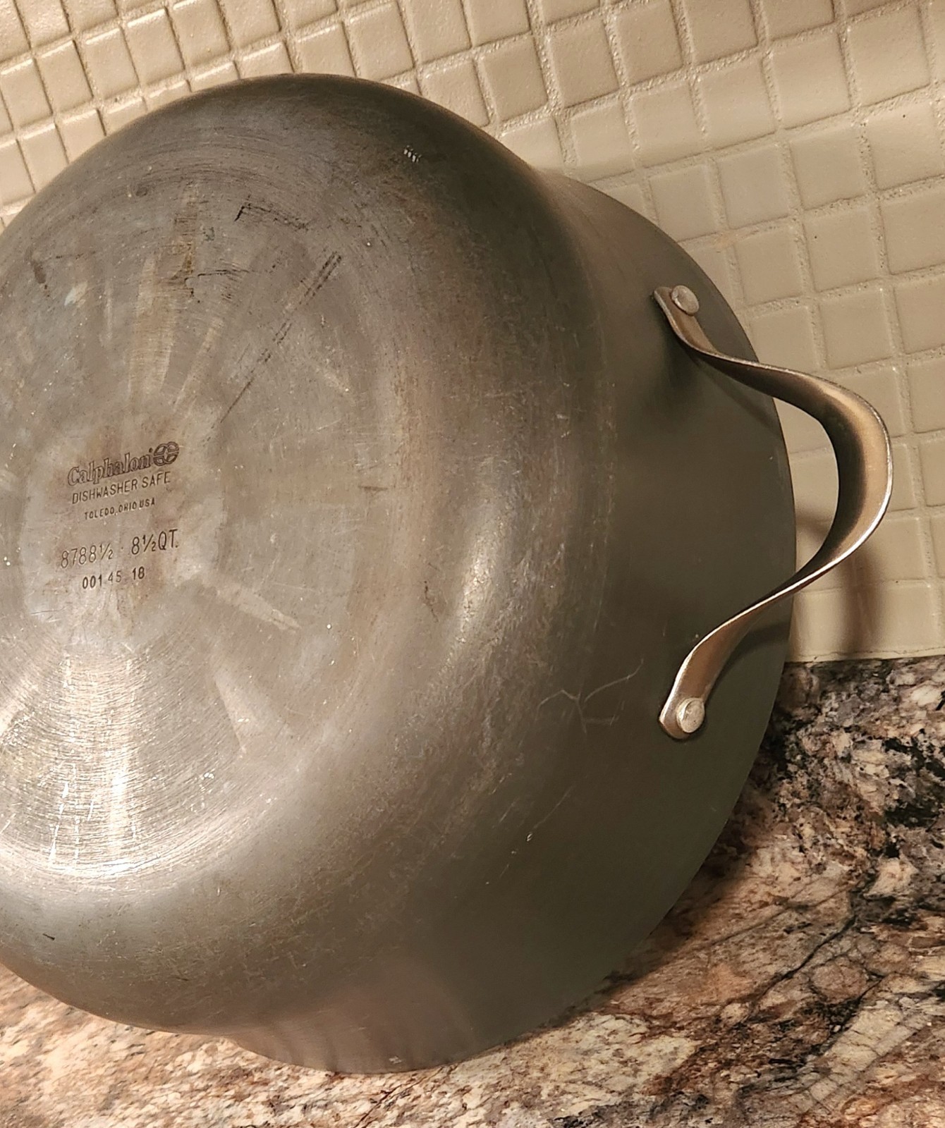 Calphalon 8.5 Qt Hard Anodized Dutch Oven Stock Pot w/ Glass Lid 8788 1/2