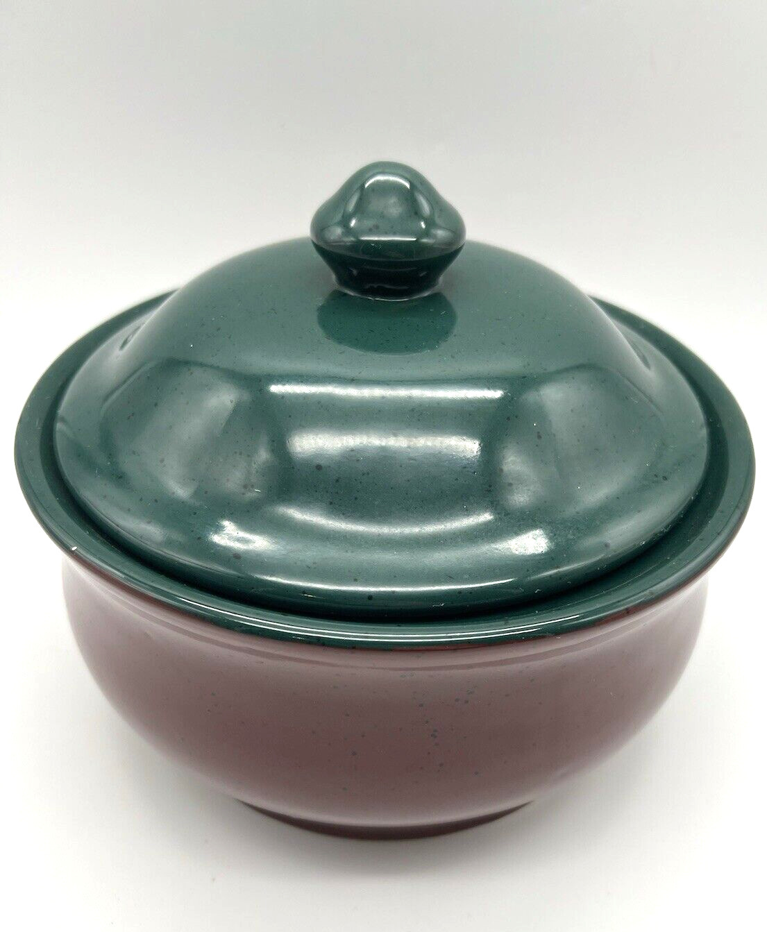 2 Qt Ceramic Dutch Oven Bean Pot w Metal Handled Stand – Burgundy Green 8.5″ Dia