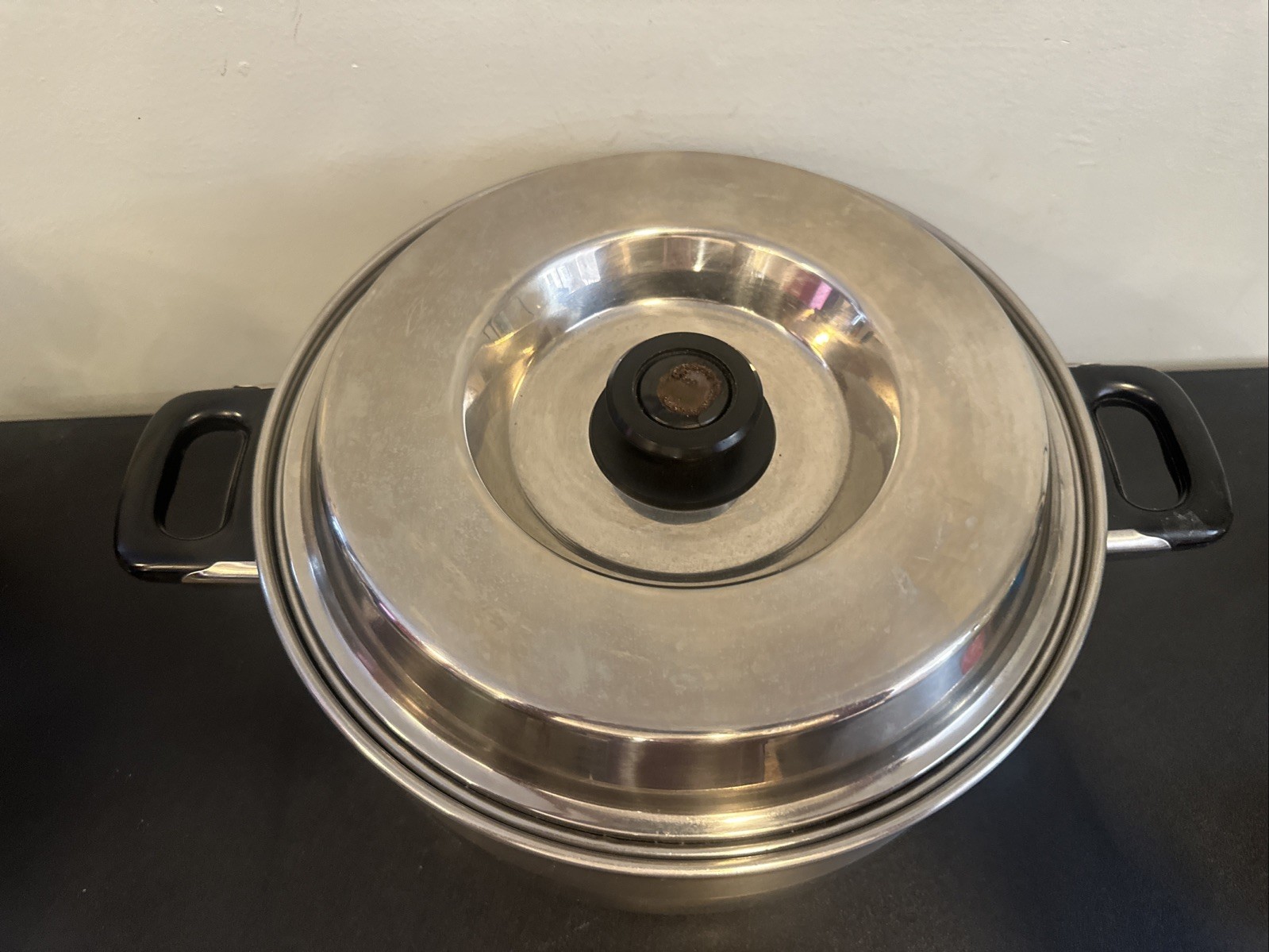 Kinox 8.8 Liter Ltr 28cm Large pot 18/10 Stainless Double handle With lid Used