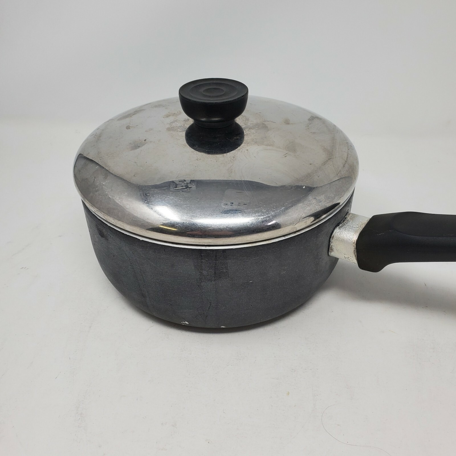 Vintage WearEver Aluminum 2 Quart Sauce Pan with Lid