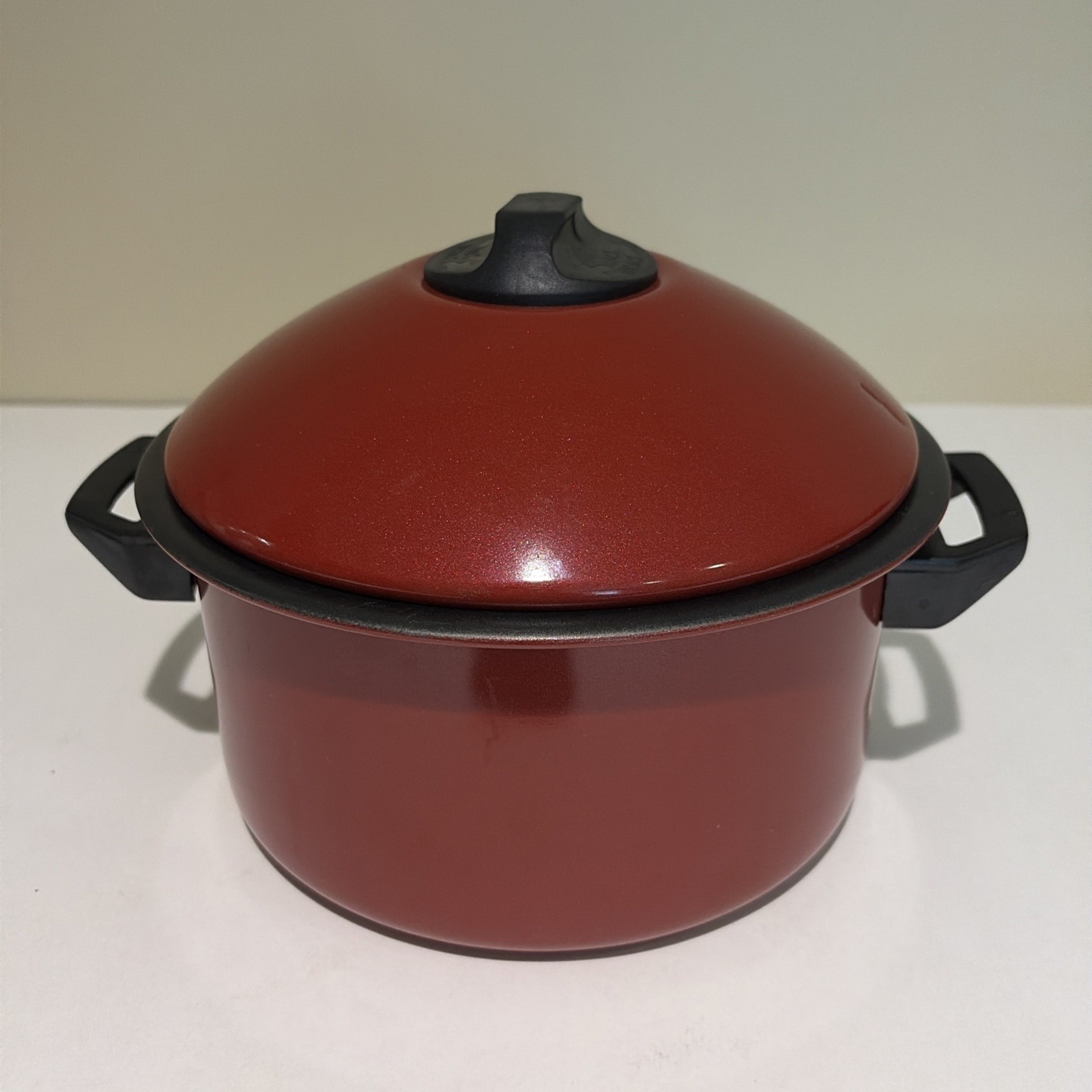 2 Quart Nonstick Metal Steamer Pot Pan W/Locking Vented Lid Strainer Red Black
