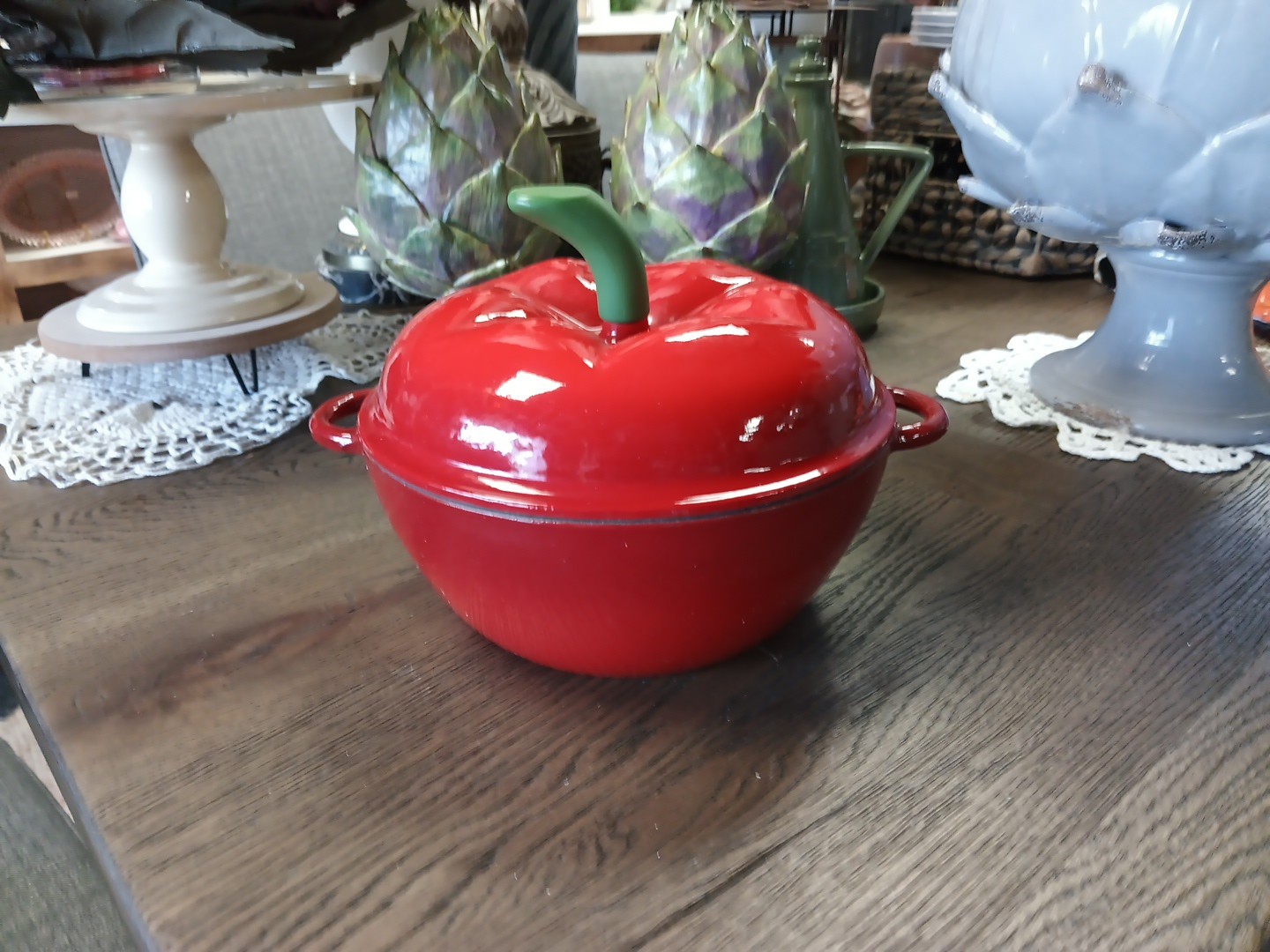 Technique Brand Cast Iron/Enamel Dutch Oven Red Tomato/Apple