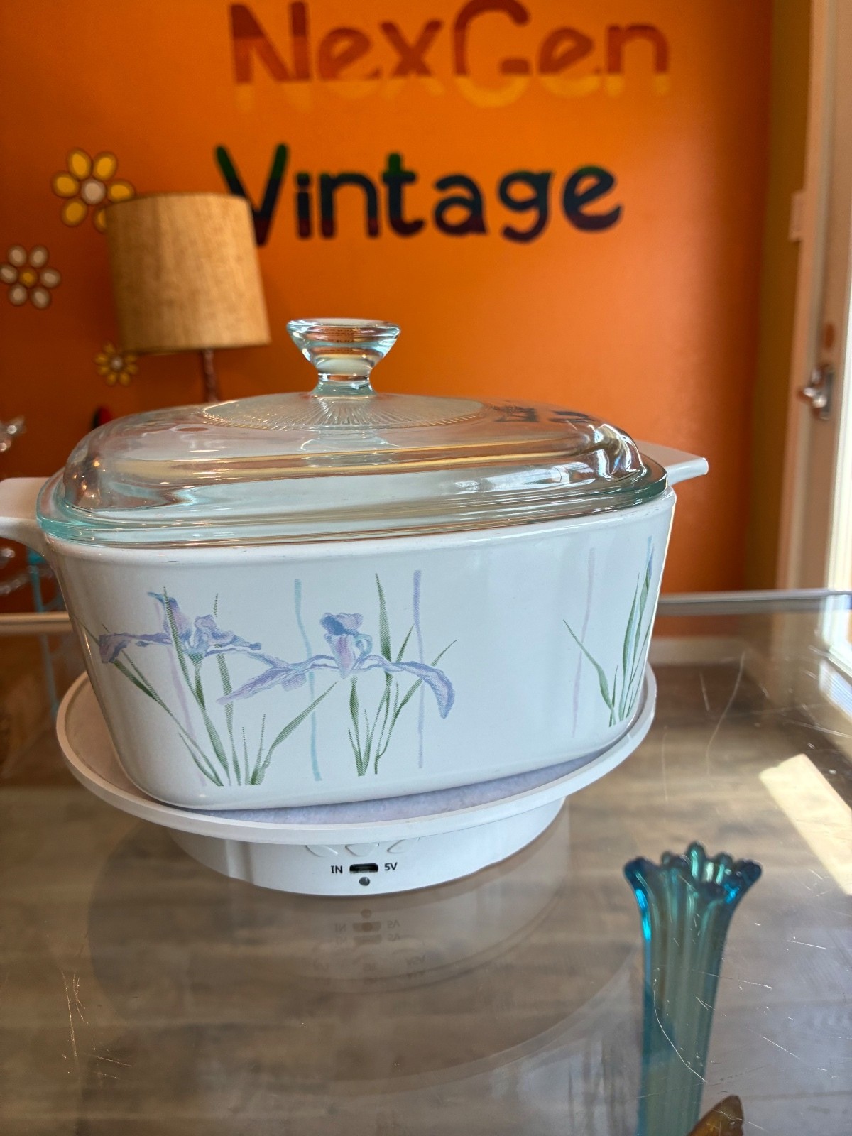Corning Ware Shadow Iris 1.5 Liter Casserole Dish with Lid Vintage
