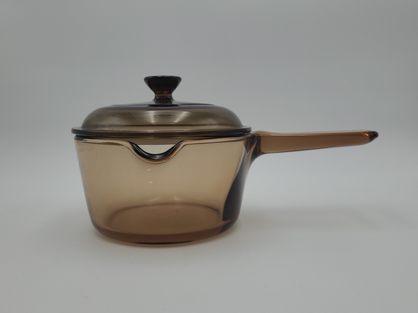 Vision Corning Ware 1 Liter Sauce Pan With Pour Spout Amber w/ Lid USA
