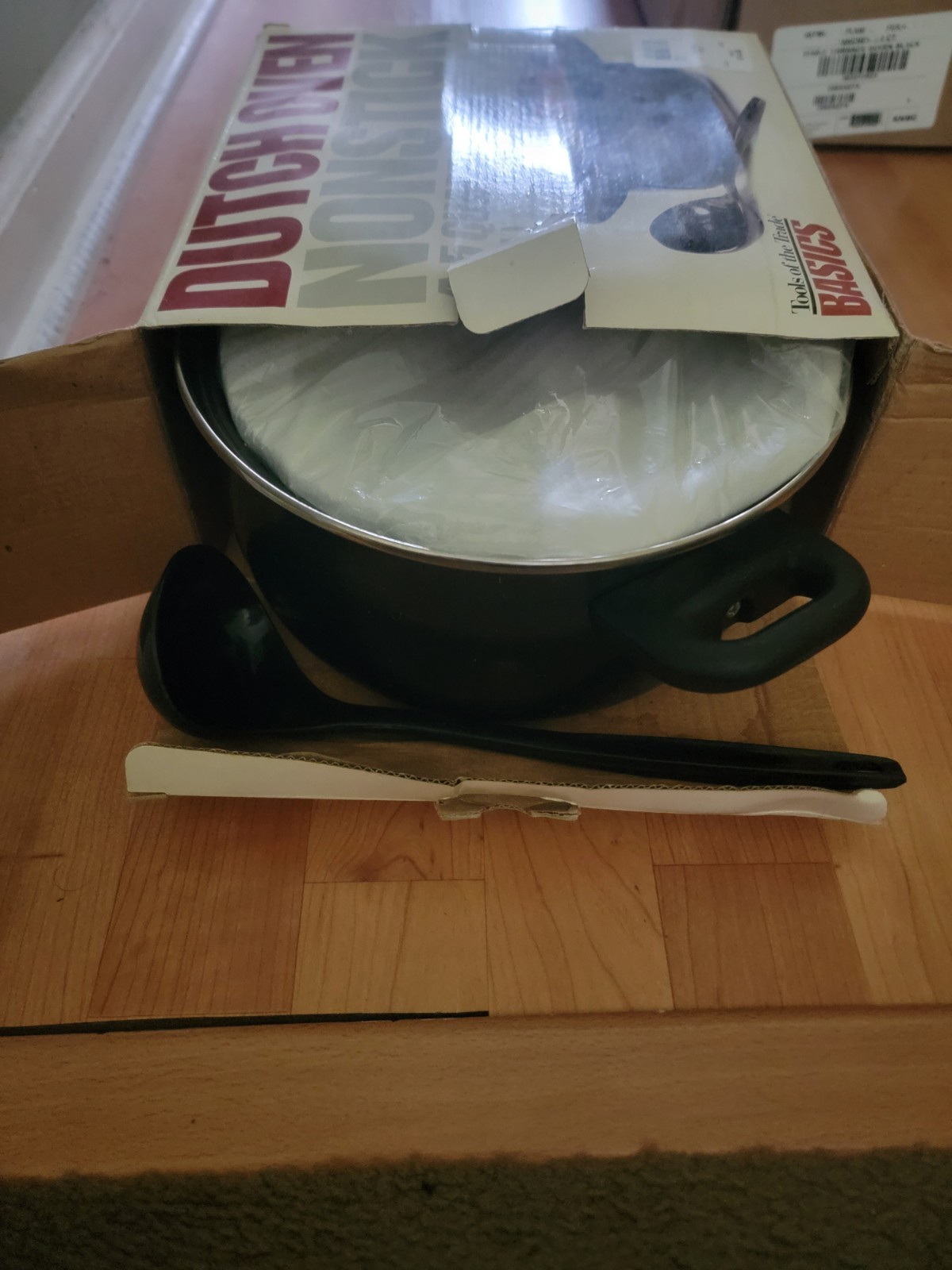 Macy & Co Tools of the Trade 6.5 Qt Covered Dutch Oven Pot with Lid