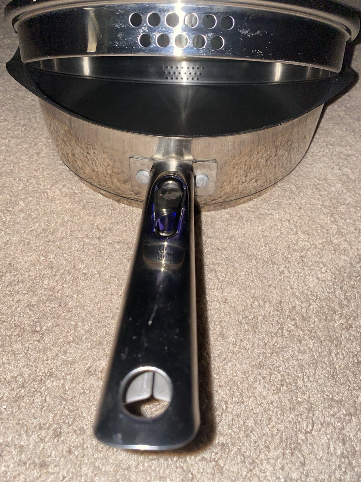 WearEver 10 in Nonstick Stainless Steel Deep Skillet w Glass Lid Silver/Black