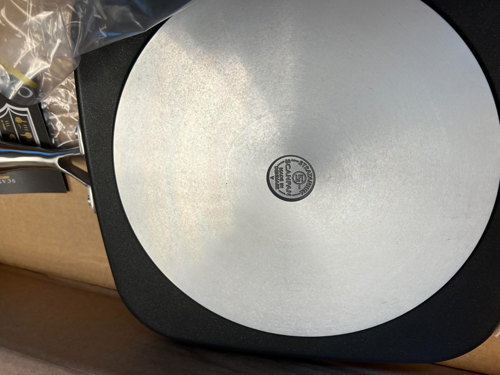 Scanpan Professional – 11″ x 11″ Griddle 60072800 in retail box
