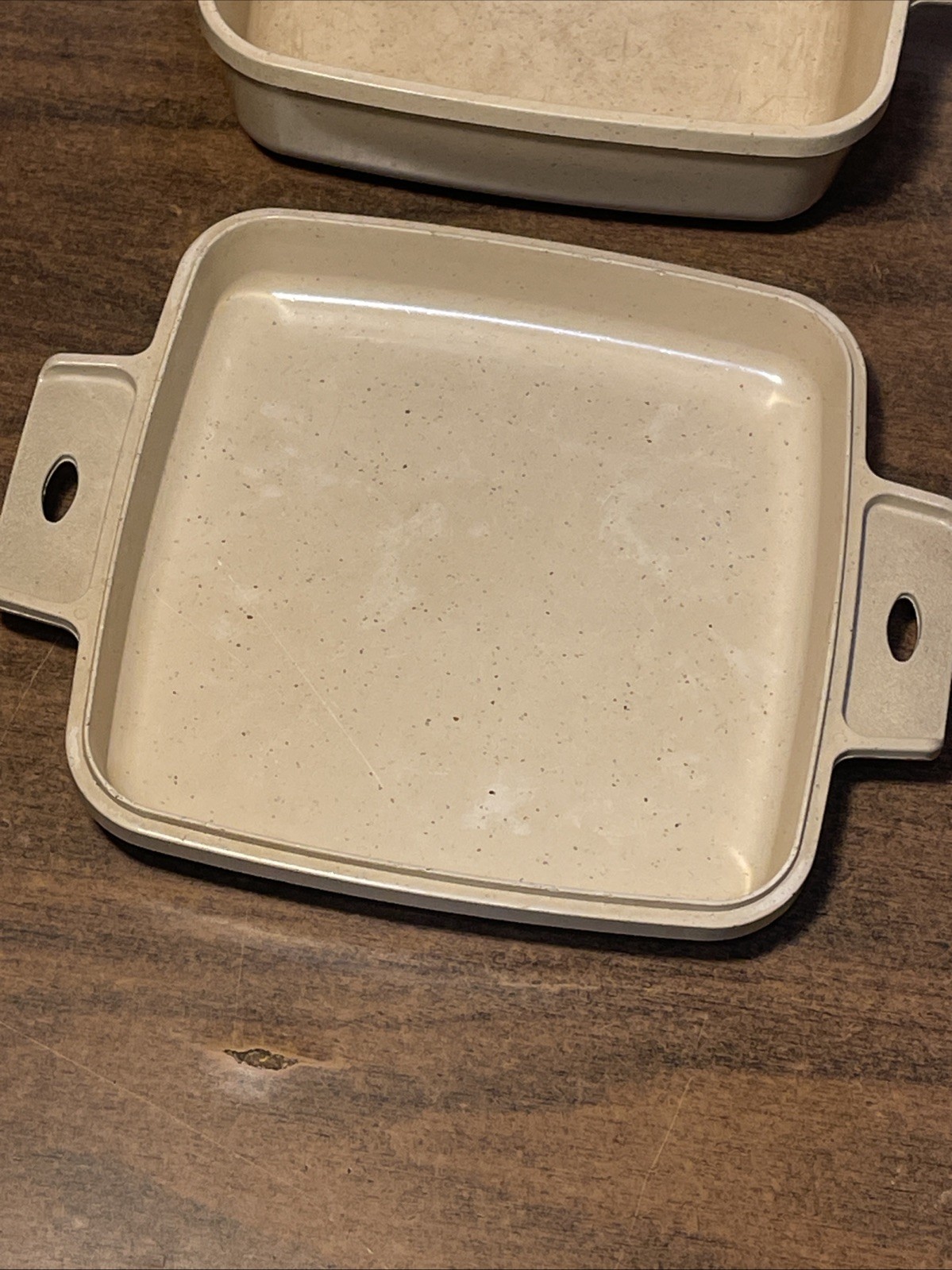 Vintage LittonWare Covered Dish Microwave Safe 1.5 Quart Used