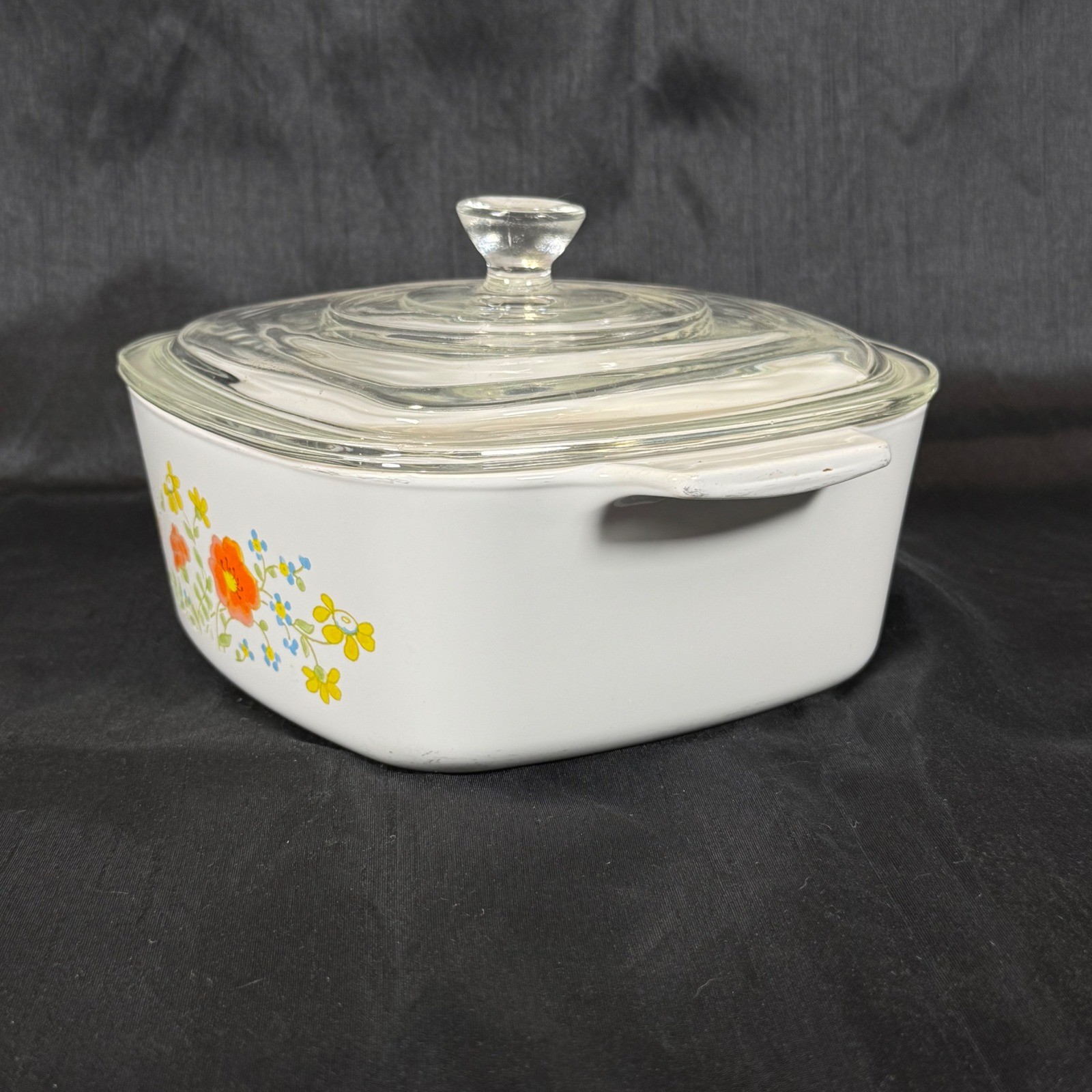 Corning Ware Wildflower A-1 1/2-B Casserole Dish w Glass Lid 1.5 Quart Vintage
