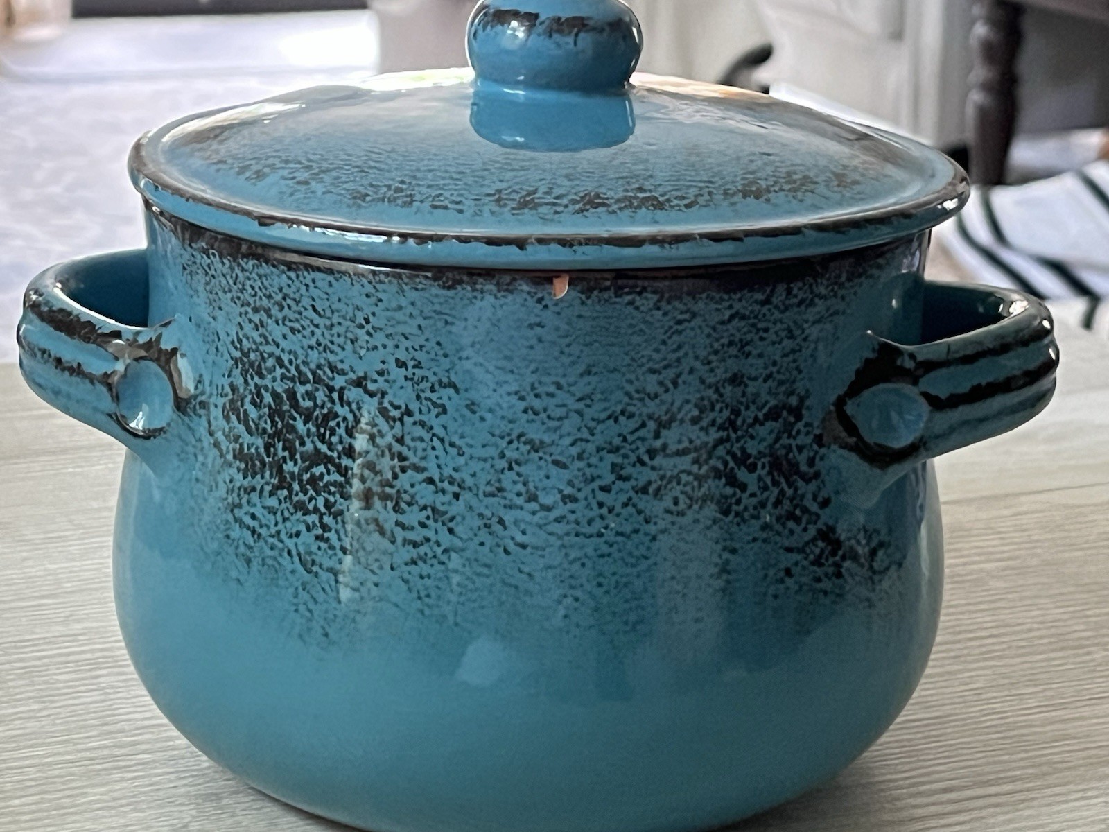 De Silva Bean Pot Made in Italy Glazed Teal Blue Heavy Duty