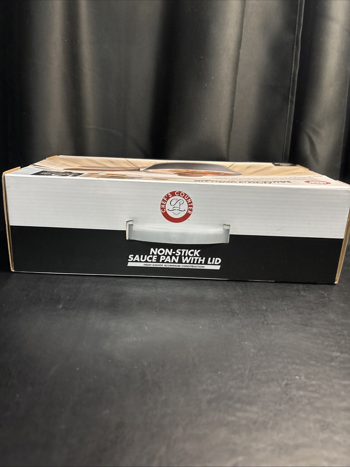 New In Box Chef’s Counter 1.5 QT Non Stick Saucepan with lid