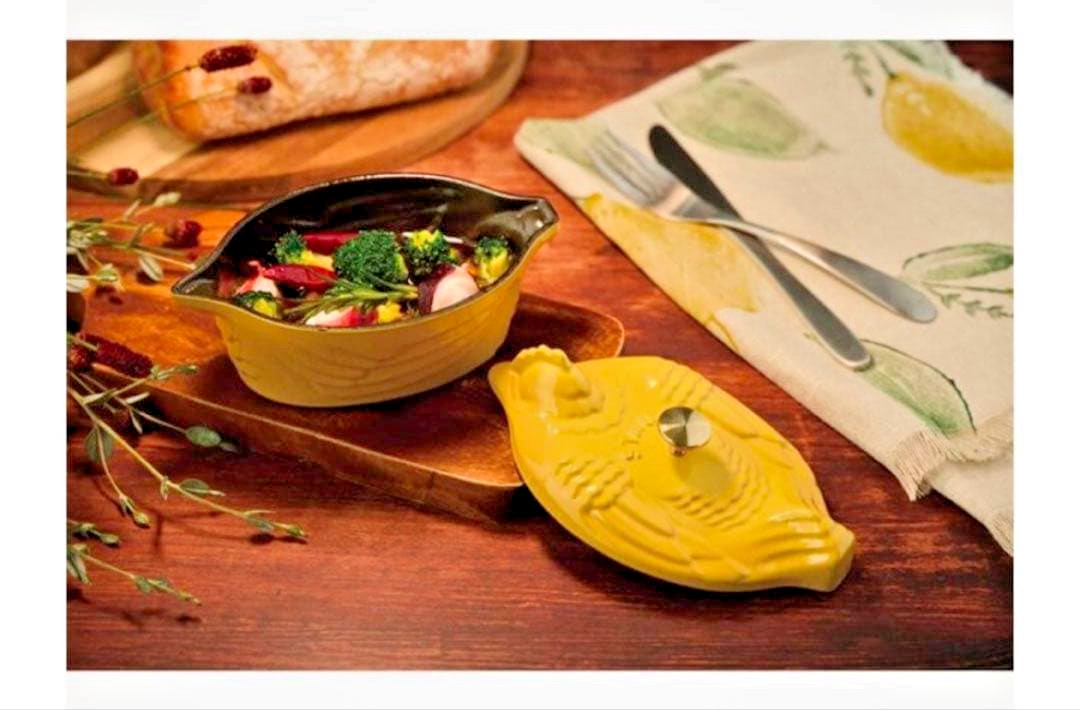 Staub 50th Anniversary Citron Yellow Chicken Cocotte 11cm Cast Iron Pot New