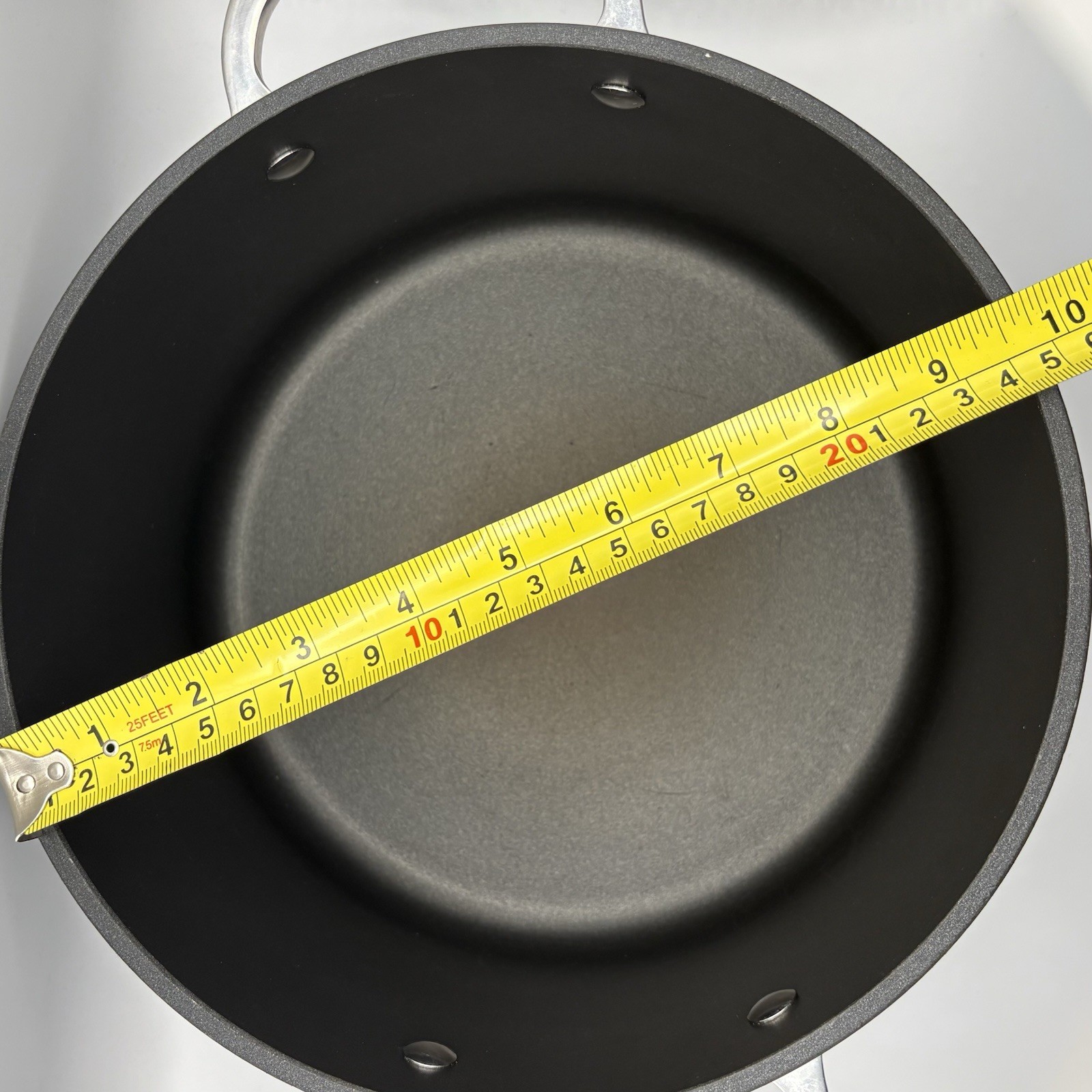 Le Creuset Toughened Nonstick Pro 6L / 6.3qt Heavy Duty Stockpot
