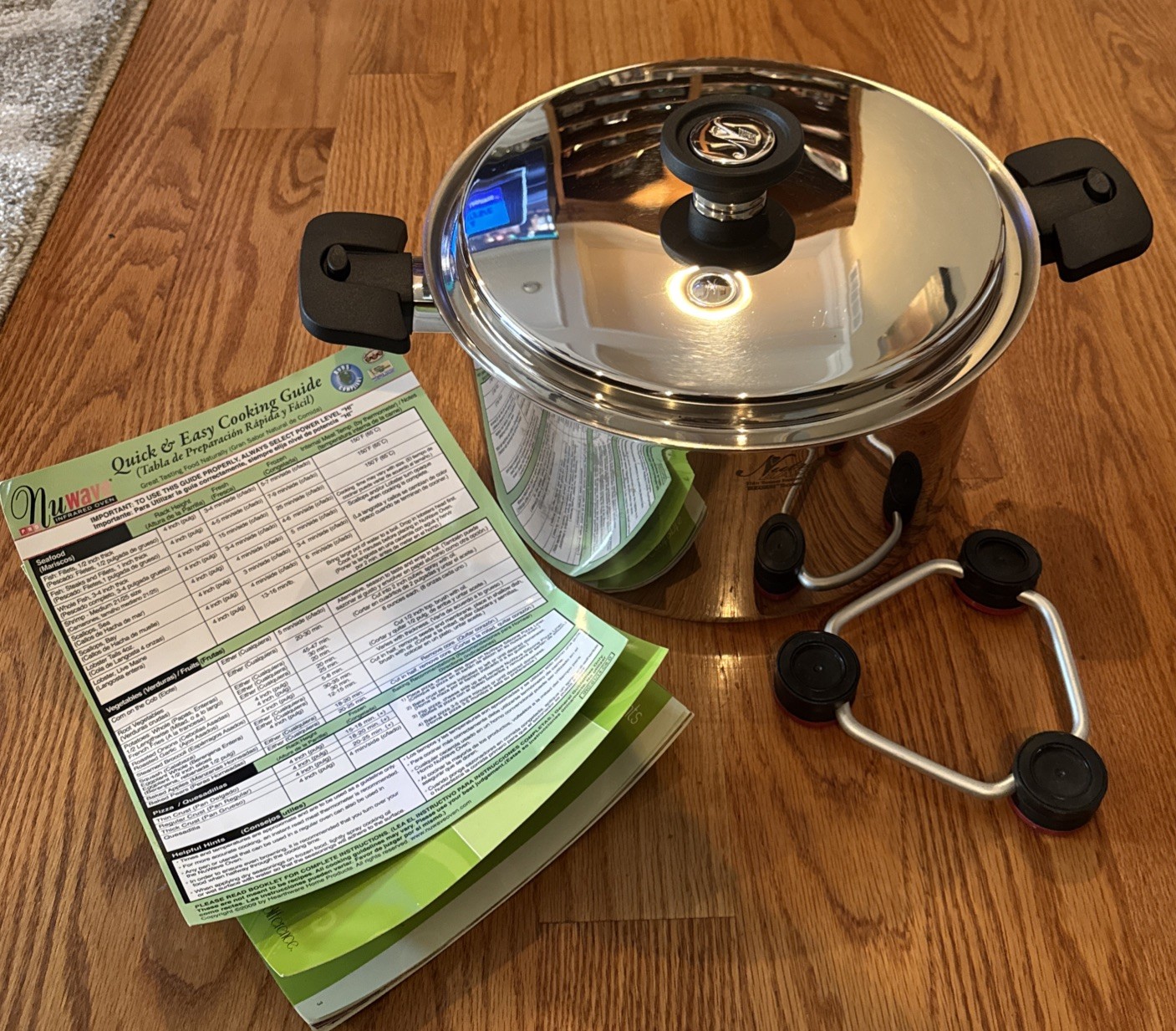 NutraEase 8 Qt Titanium Dutch Oven W/ Lid & Handles Pan Magnet Trivet & Cookbook