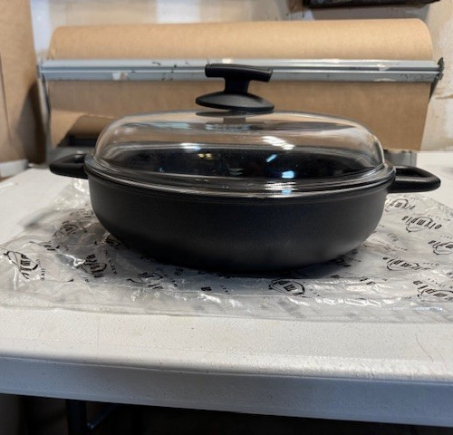 Olympia Supreme 11 Inch Deep Fry Pan With 2 Side Handles & Glass Lid