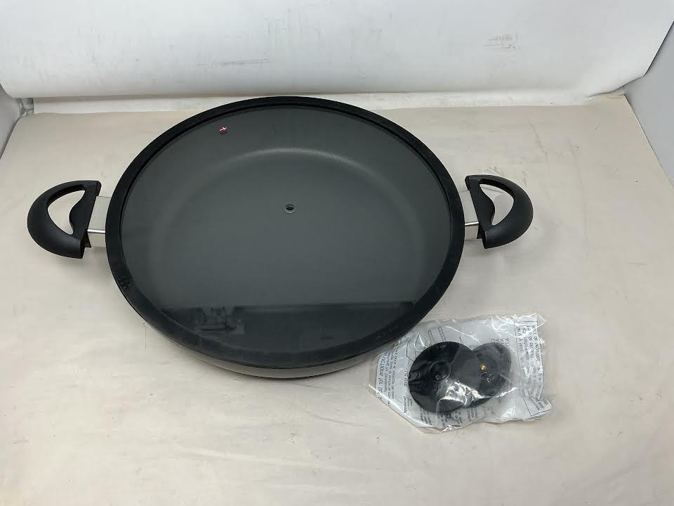 Scanpan IQ 12-1/2-Inch Covered Chef Pan