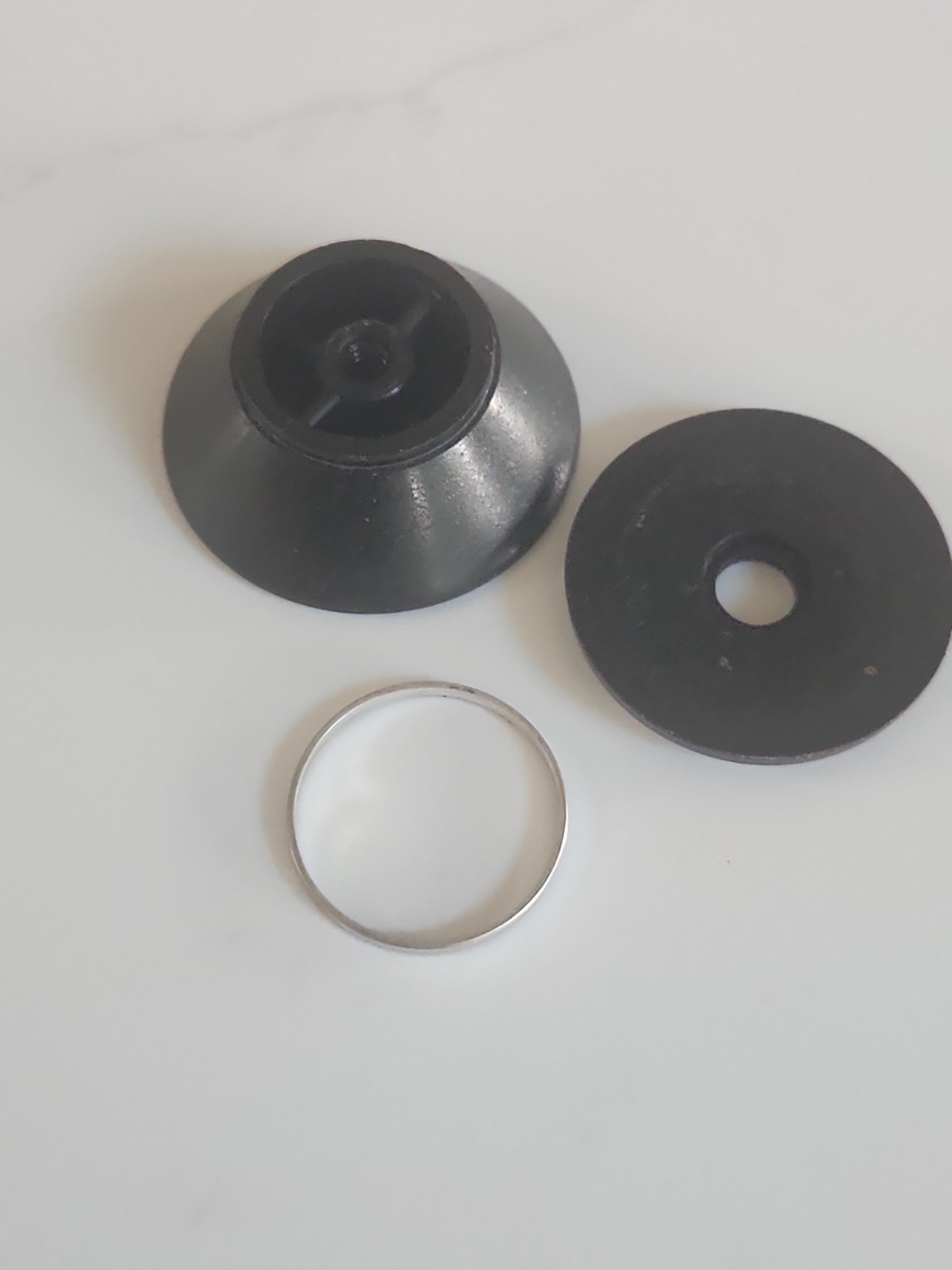 Amway Queen 2 1/4 inch diameter replacement handle / knob