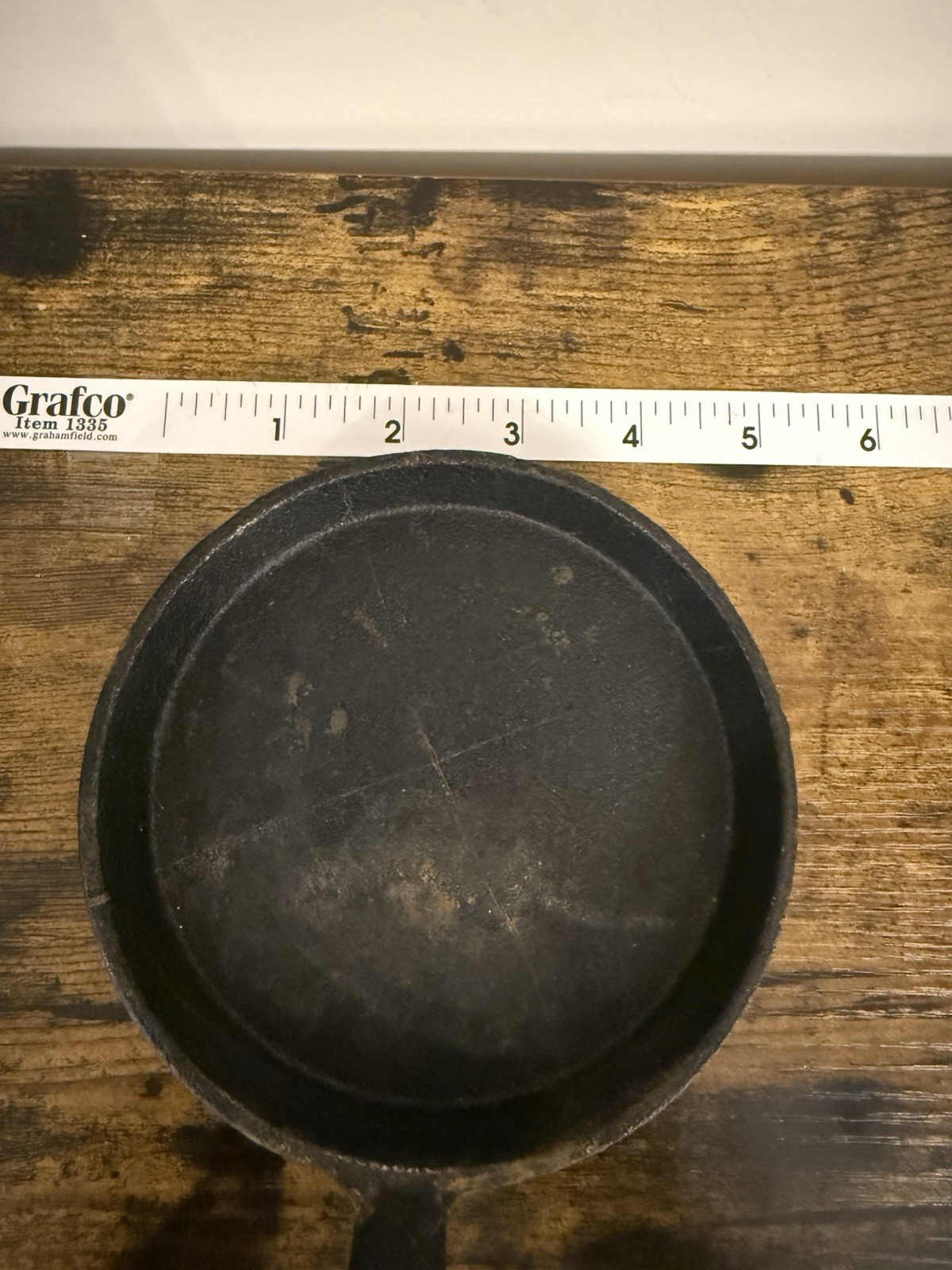Cast Iron Shookie Skillet 5 in Round Black 500°F Camping