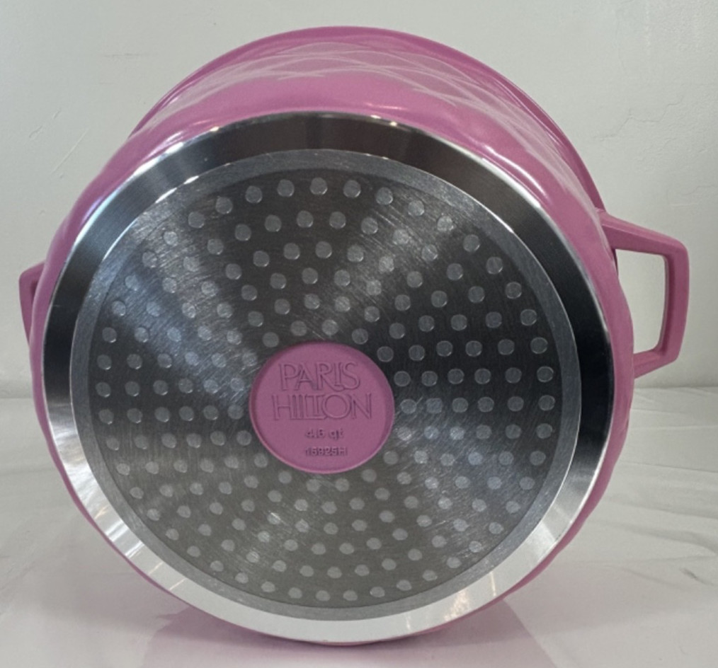 NEW Paris Hilton 4.6 Quart Cast Aluminum Dutch Oven Pink Quilted Kitchen B59
