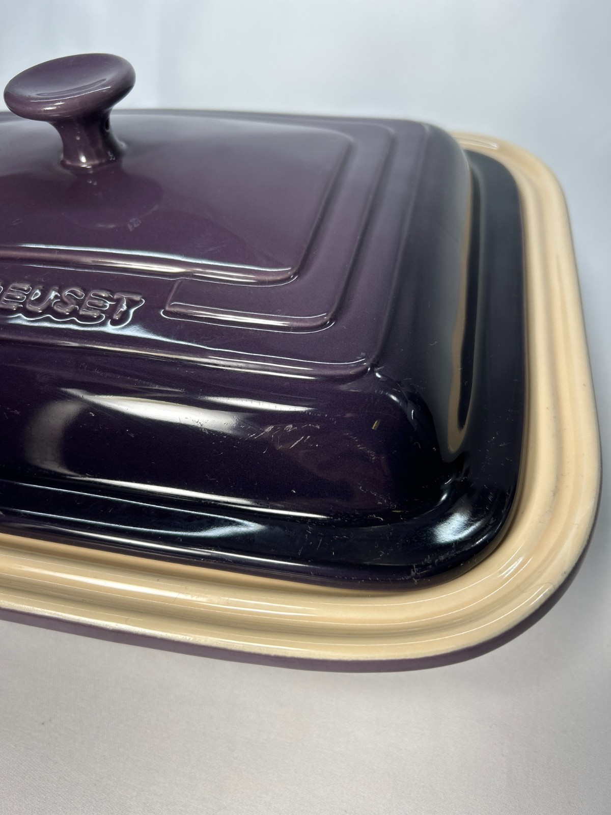 Le Creuset Retired Cassis Purple Covered Stoneware Casserole Dish 19-10