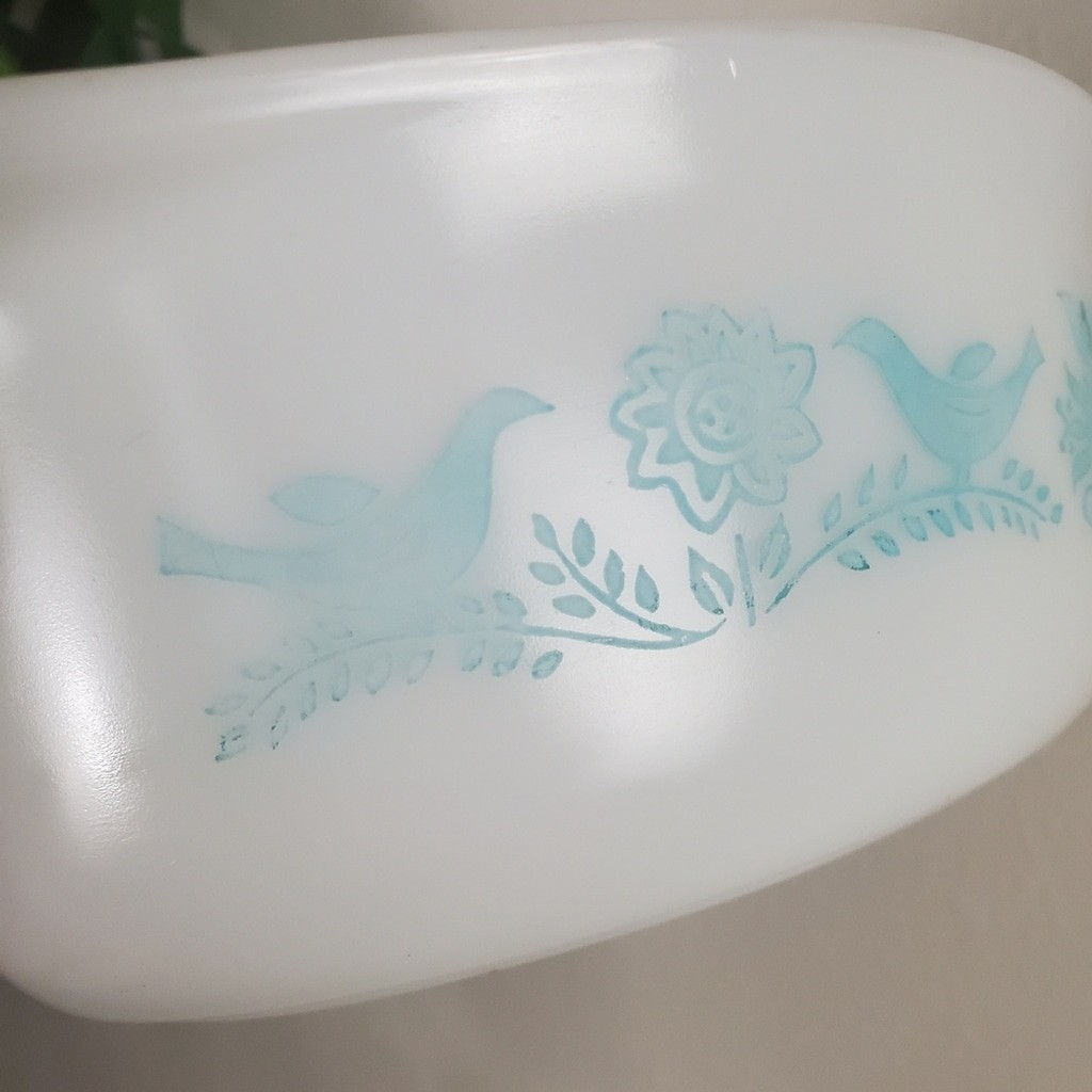 Pyrex Bluebird Oval Casserole 1.5qt Glass Lid – Turquoise & White 043