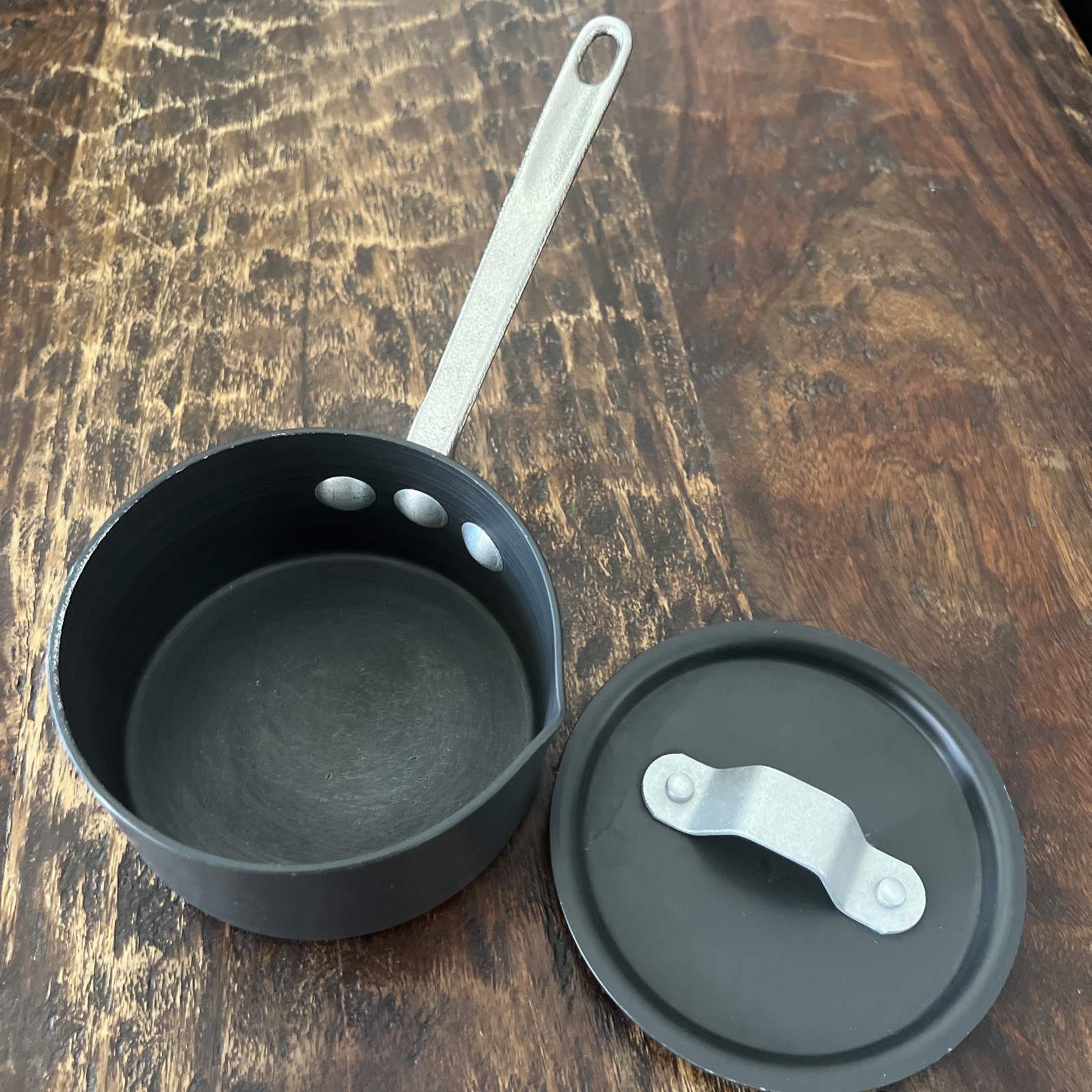 Calphalon Commercial Anodized Aluminum 1/2qt. (2 Cup) Sauce Pan Pour Spout & Lid