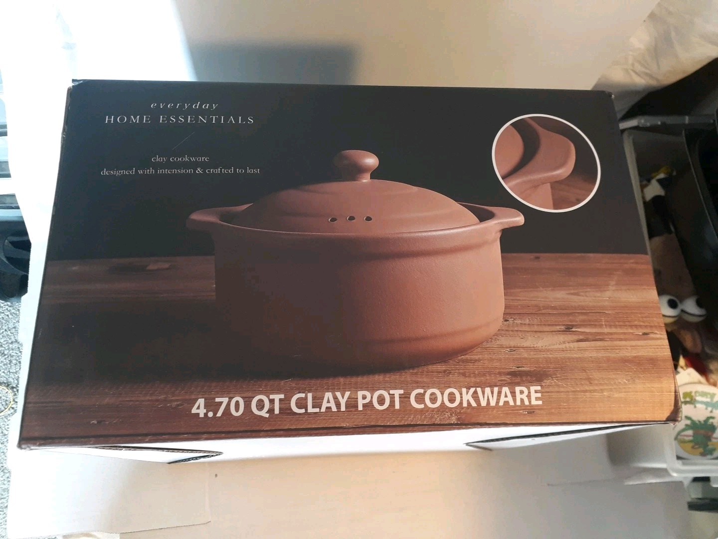 NWB Everyday Home Essentials 4.7 Qt Clay Pot Cookware