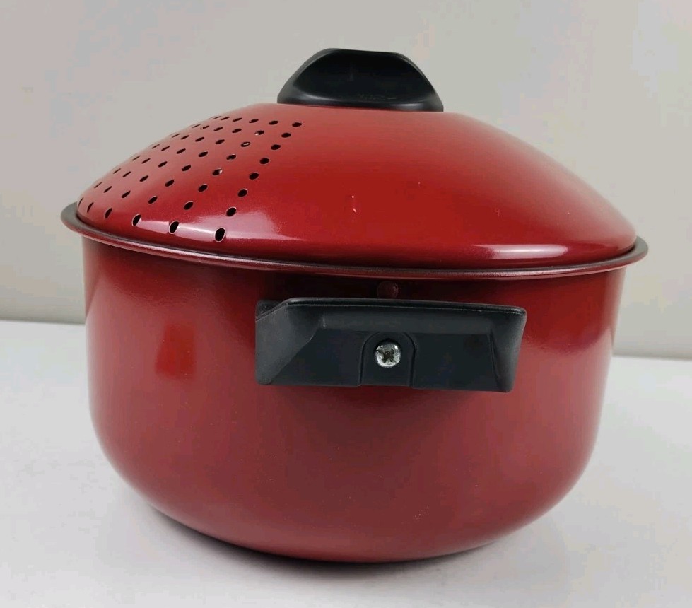 Pasta Express One (1) Red 2 Qt Non-Stick Pasta Pot With Locking Strainer Lid