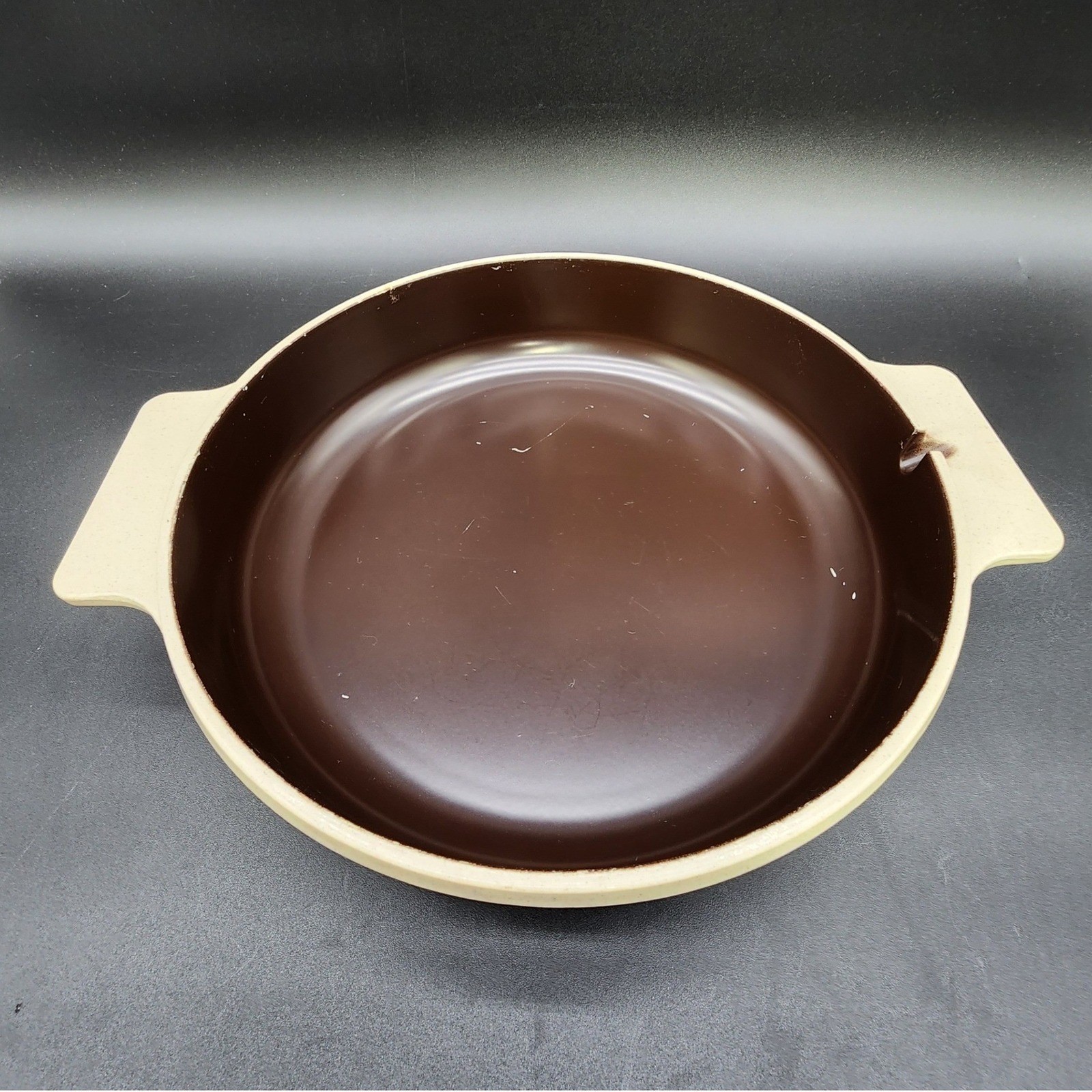 Regal Ware 2L Tan Brown Casserole Dish Lid Vintage MCM Microwave Oven Safe USA