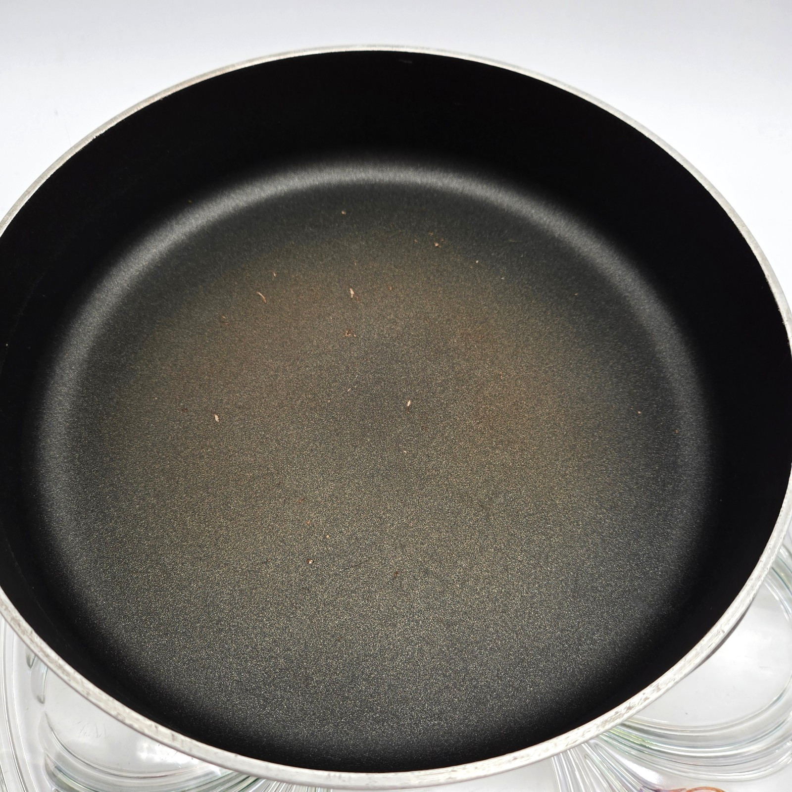 Chef’s Basic Non-Stick 2 1/4 In Deep 9 1/2 In Wide Frypan