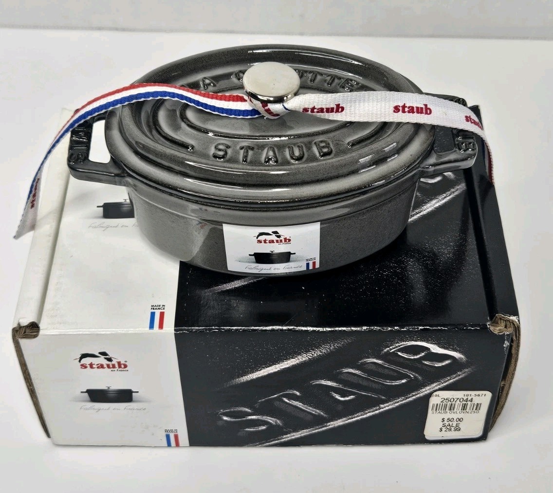 Staub Cocotte Ovale Oven 2507044 Graphite 0.25 QT New NIB