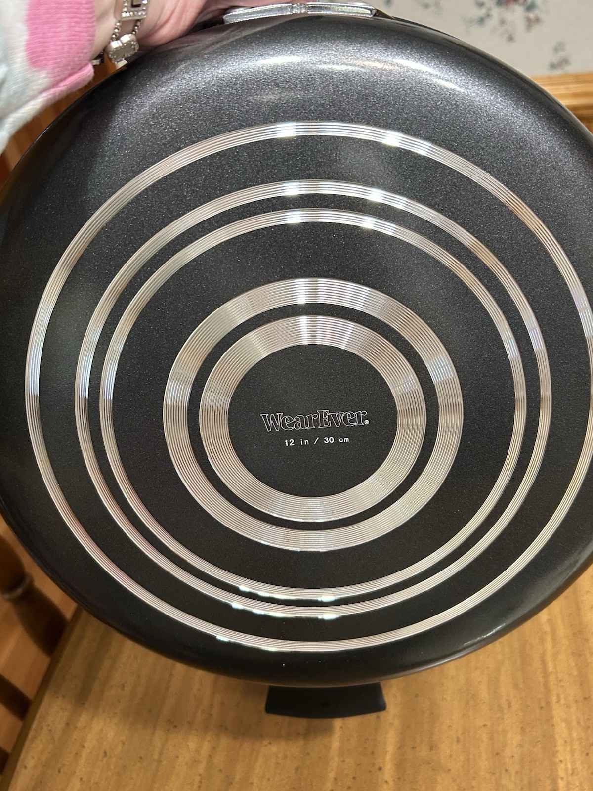 Wear Ever Nonstick Big 12.5 inch Skillet With Helper Handle and Glass Topped Lid