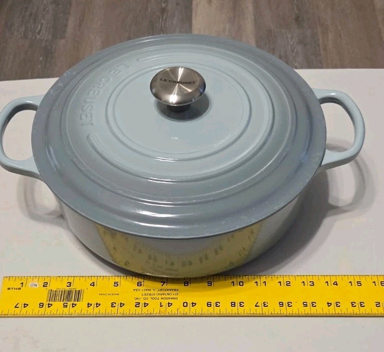 Le Creuset Enameled Cast Iron Signature Risotto Pot 6.75Qt #30 Sky Blue