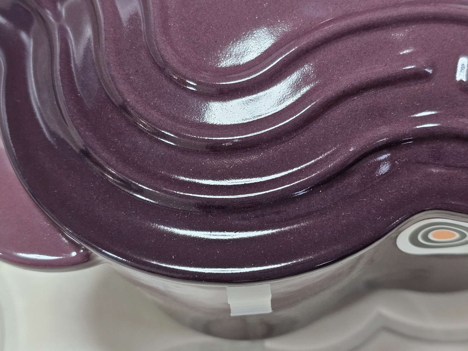 Le Creuset Fig Purple Flower Fleur Dutch Oven 2.2Qt Gold Knob Black Matte Enamel