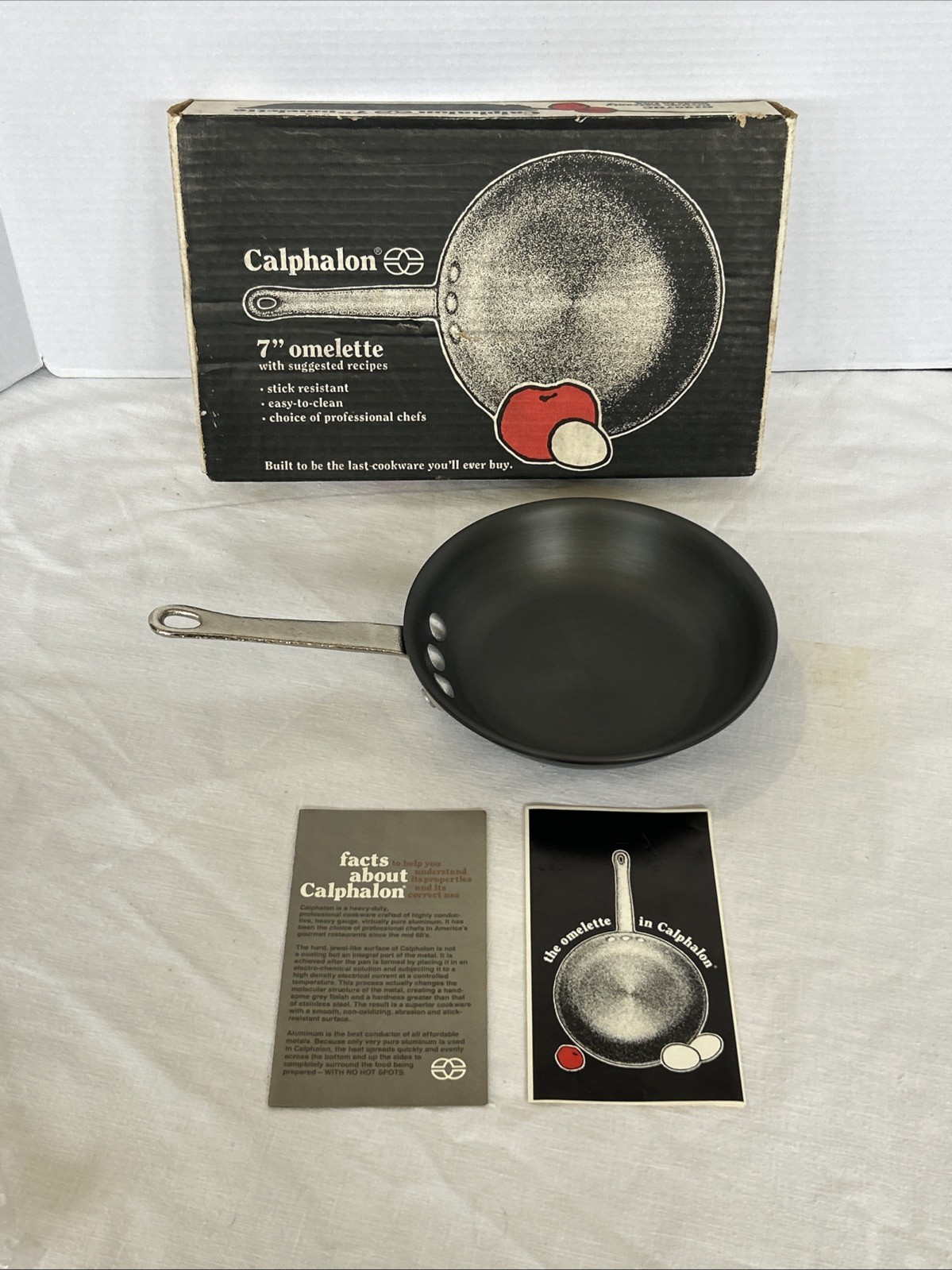 Vintage Calphalon 7″ Omelette Pan #1307/ C-10