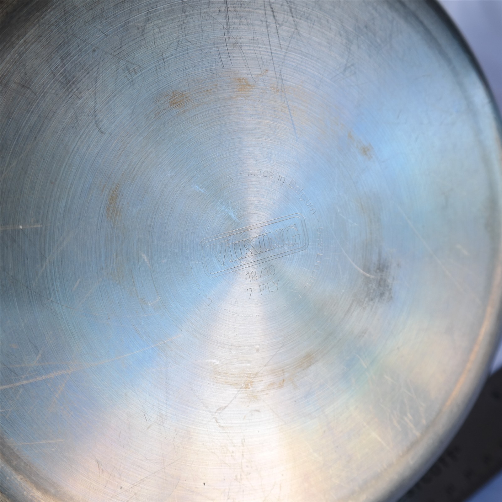 VIKING 7 Ply 2.5 qt 7 3/8″ dia Professional Saucepan Belgium made 18/10 W/ Lid
