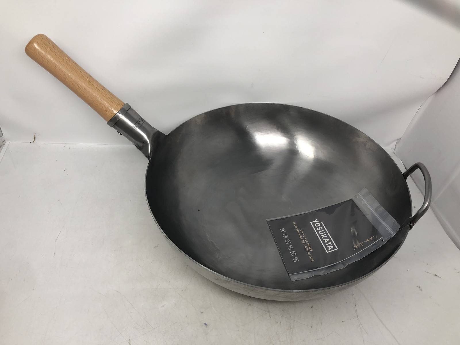 YOSUKATA 14″ Round Bottom Carbon Steel Woks and Stir Fry Pans, Silver