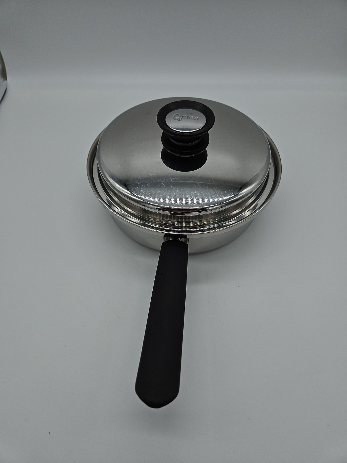 Amway Queen Multi Ply 18/8 Stainless Steel 1 1/2 Quart Saute Sauce Pan w/Lid