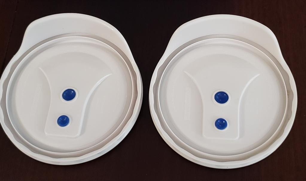 CorningWare – 20oz Round Pop Ins Mug Vented Lids (F-22) – Set of 2 – Gently Used