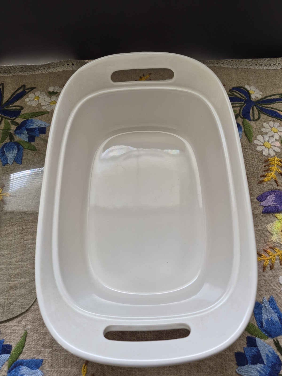 CorningWare Etch 2.5 Qt Stoneware Casserole Dish & Glass Lid Red/White Rect